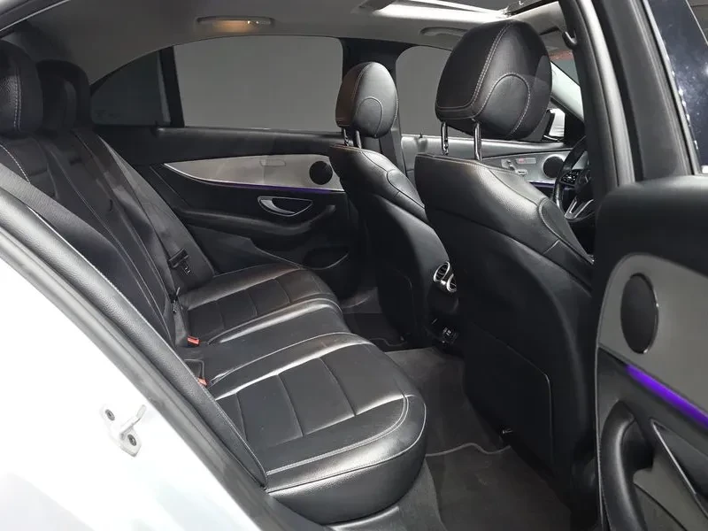 Mercedes-Benz E 300 САМО 30% АВАНС, снимка 11 - Автомобили и джипове - 56266476