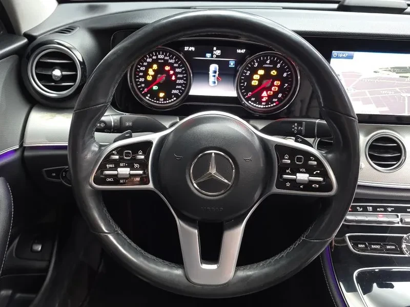 Mercedes-Benz E 300 САМО 30% АВАНС, снимка 12 - Автомобили и джипове - 56266476