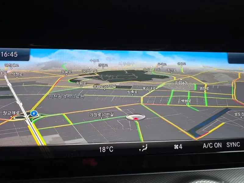 Mercedes-Benz E 300 САМО 30% АВАНС, снимка 13 - Автомобили и джипове - 56266476