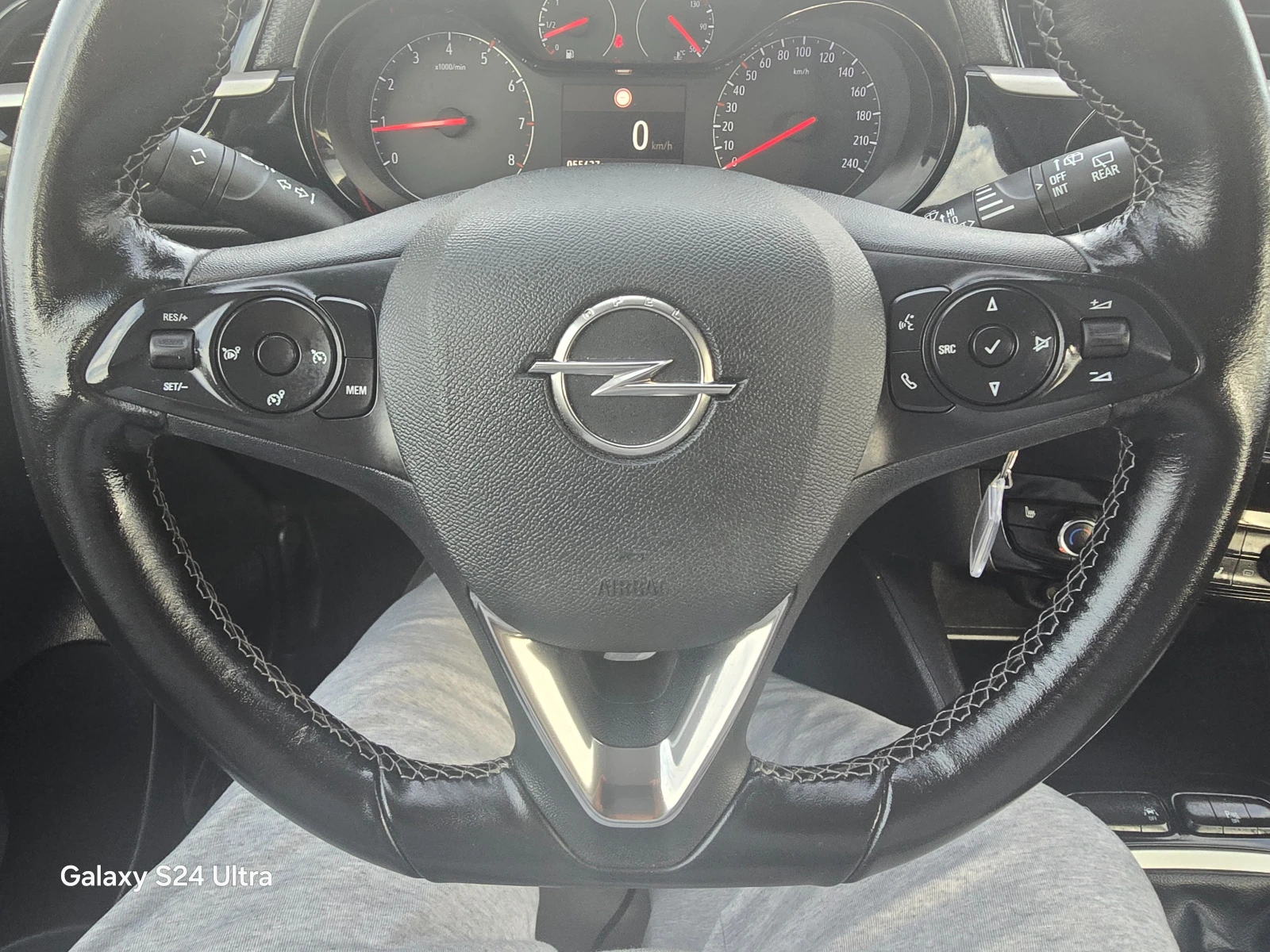 Opel Corsa 1.2i-75k.c, EURO6 -NAVI | Mobile.bg — изображение 15