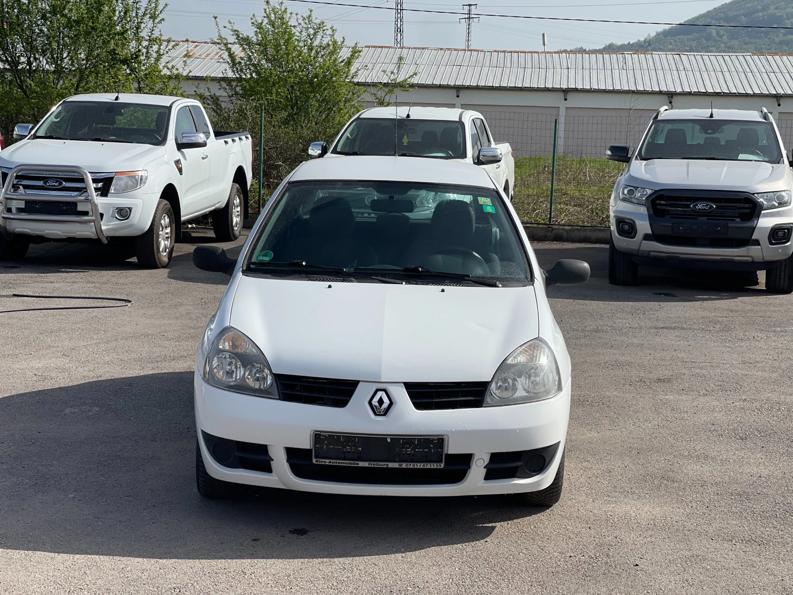 Renault Clio 1.2i  - изображение 7