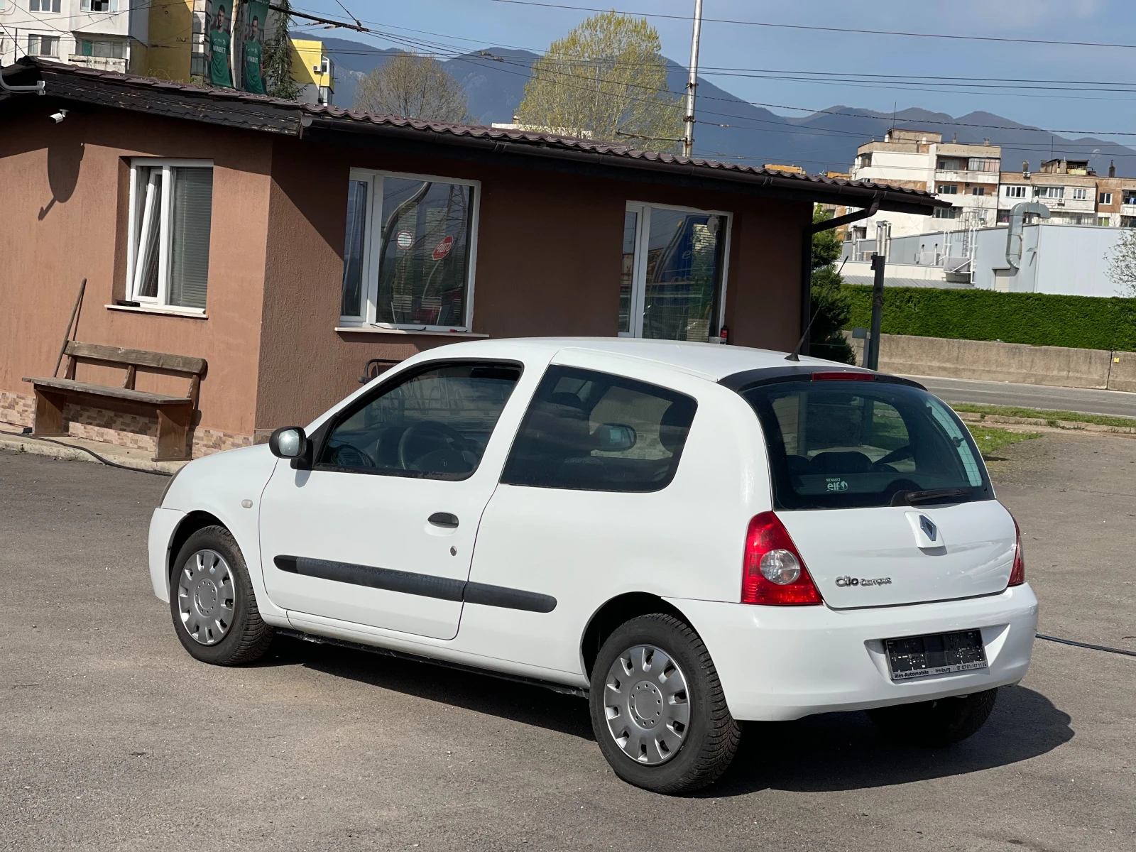 Renault Clio 1.2i  - изображение 3