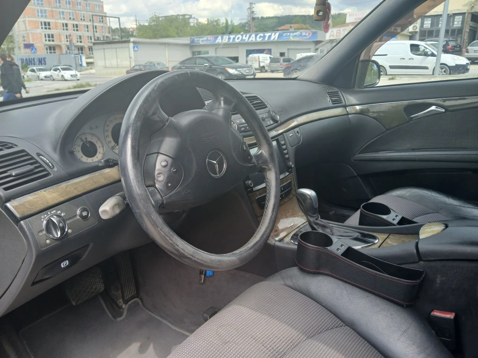 Mercedes-Benz E 270 Avantgarde - изображение 10