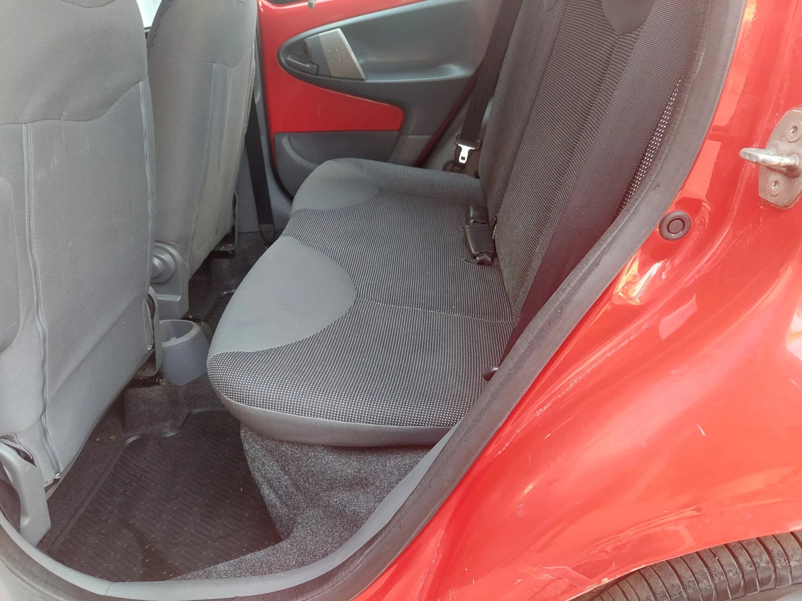 Peugeot 107  - изображение 9