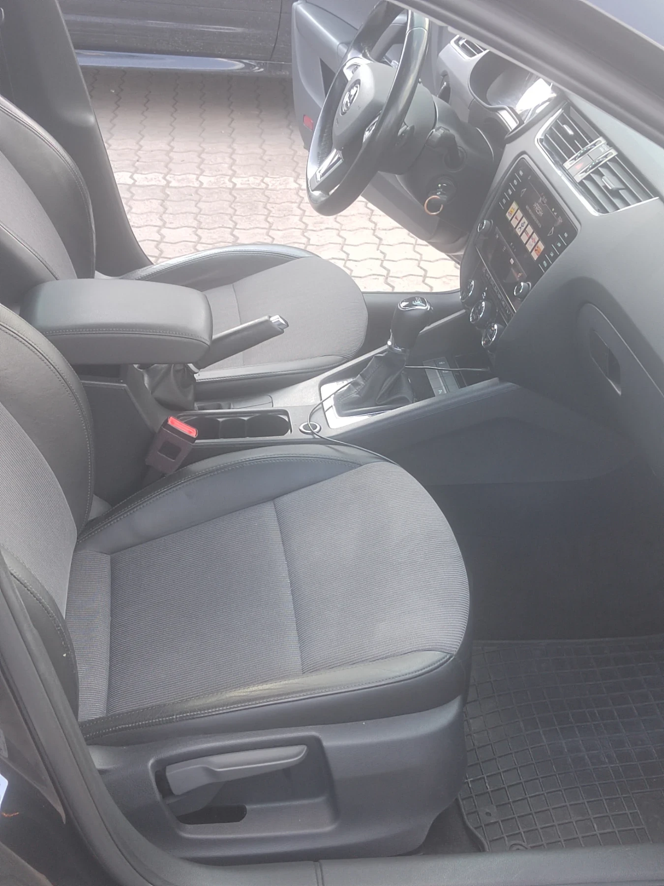 Skoda Octavia 1.6 - изображение 4