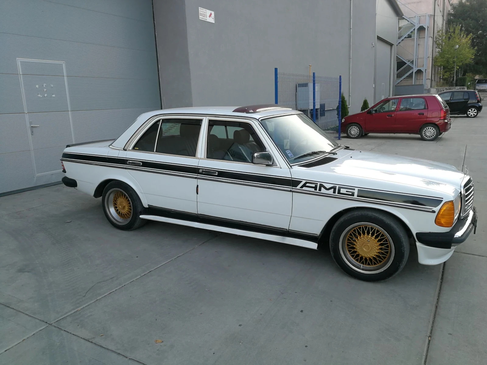 Mercedes-Benz 123  - изображение 3