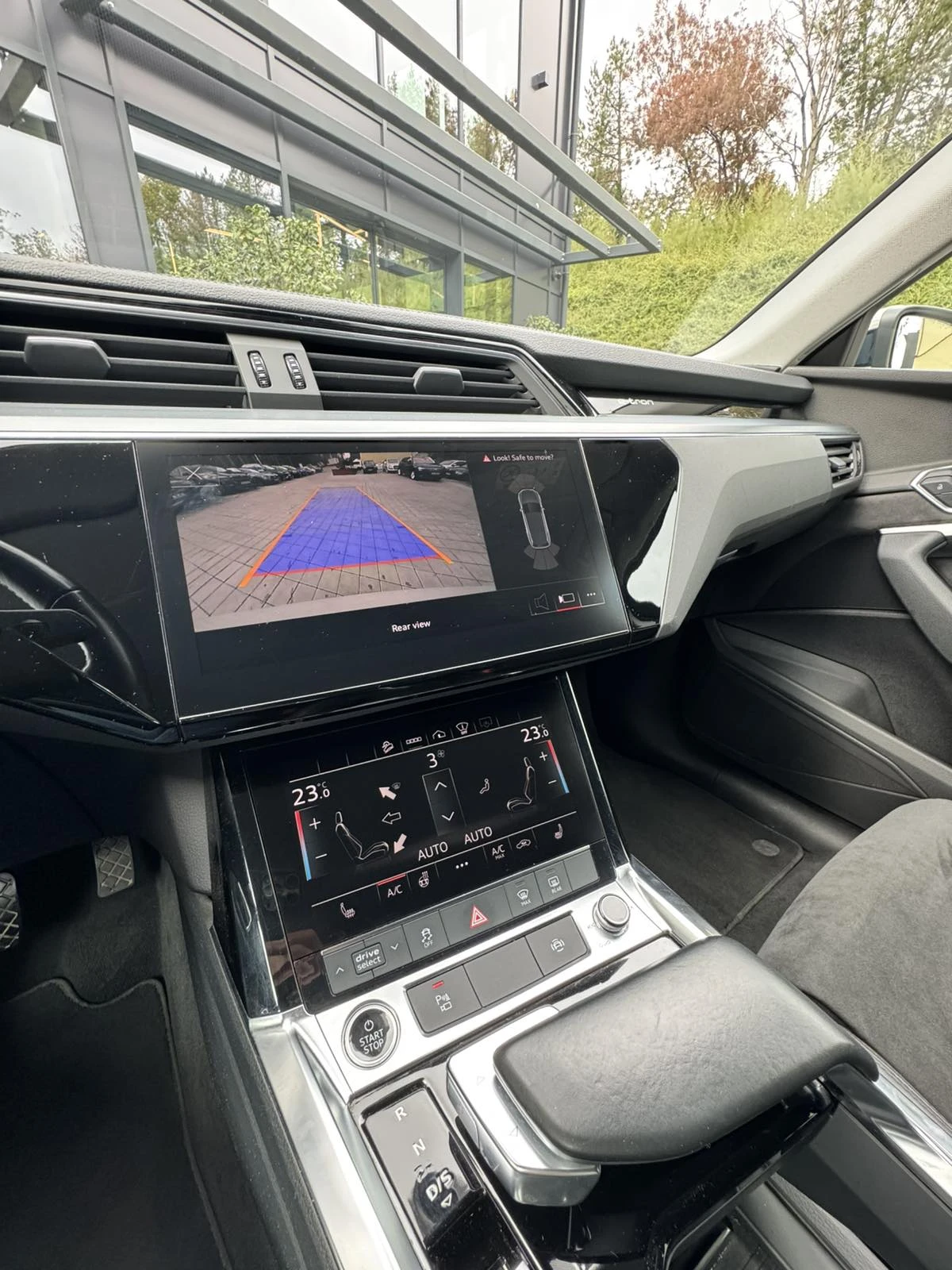 Audi E-Tron | Mobile.bg   13