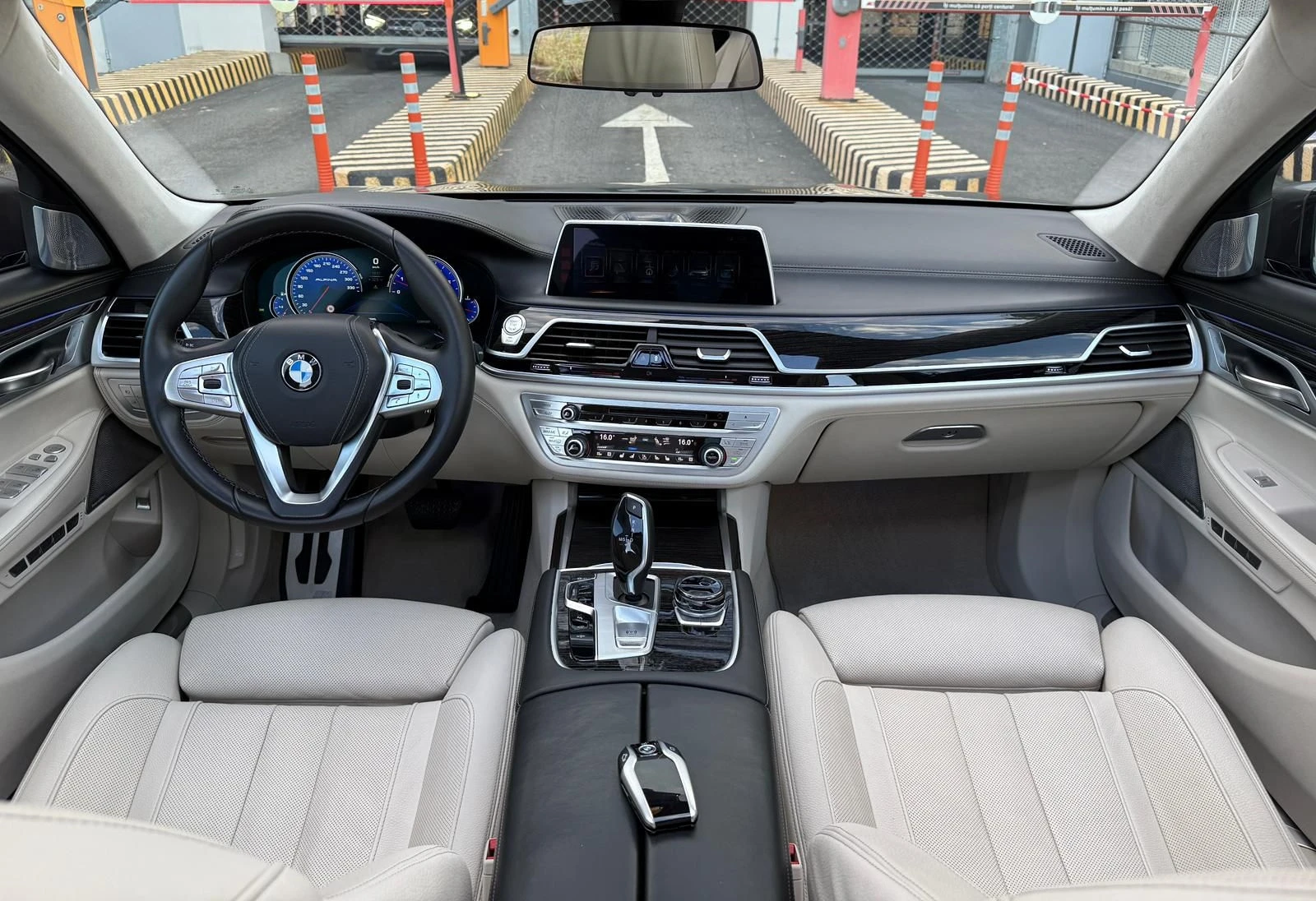 BMW 750 Li xDrive M-Sport - изображение 3