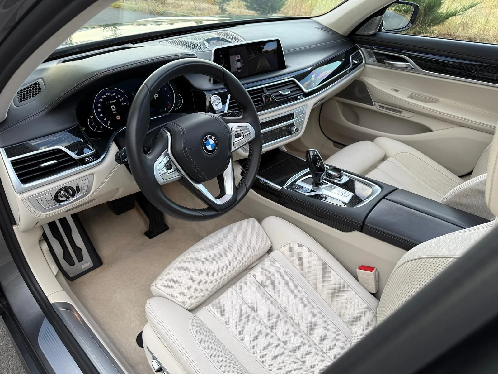 BMW 750 Li xDrive M-Sport - изображение 4