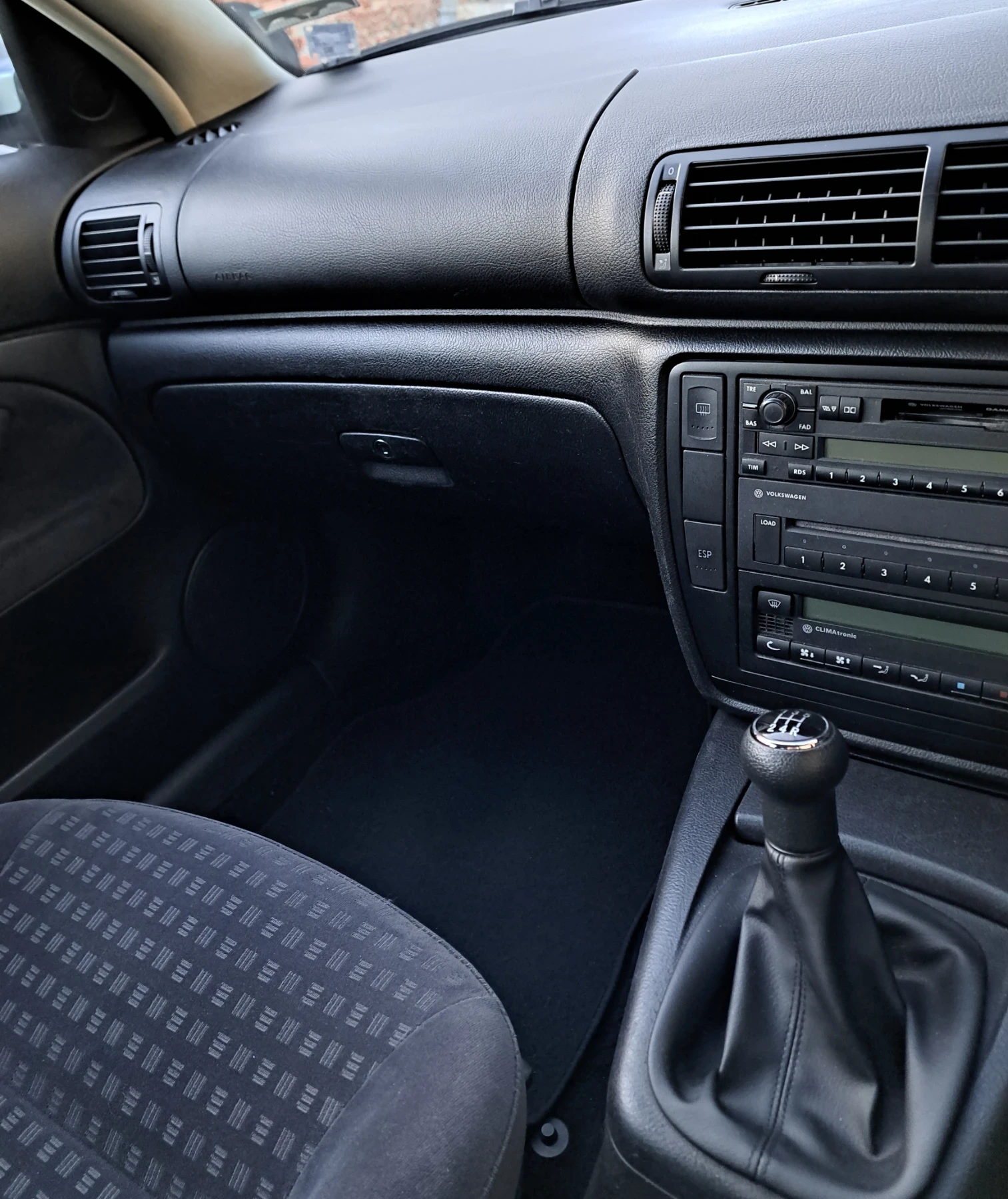 VW Passat 2.0 5.5 131  | Mobile.bg   11