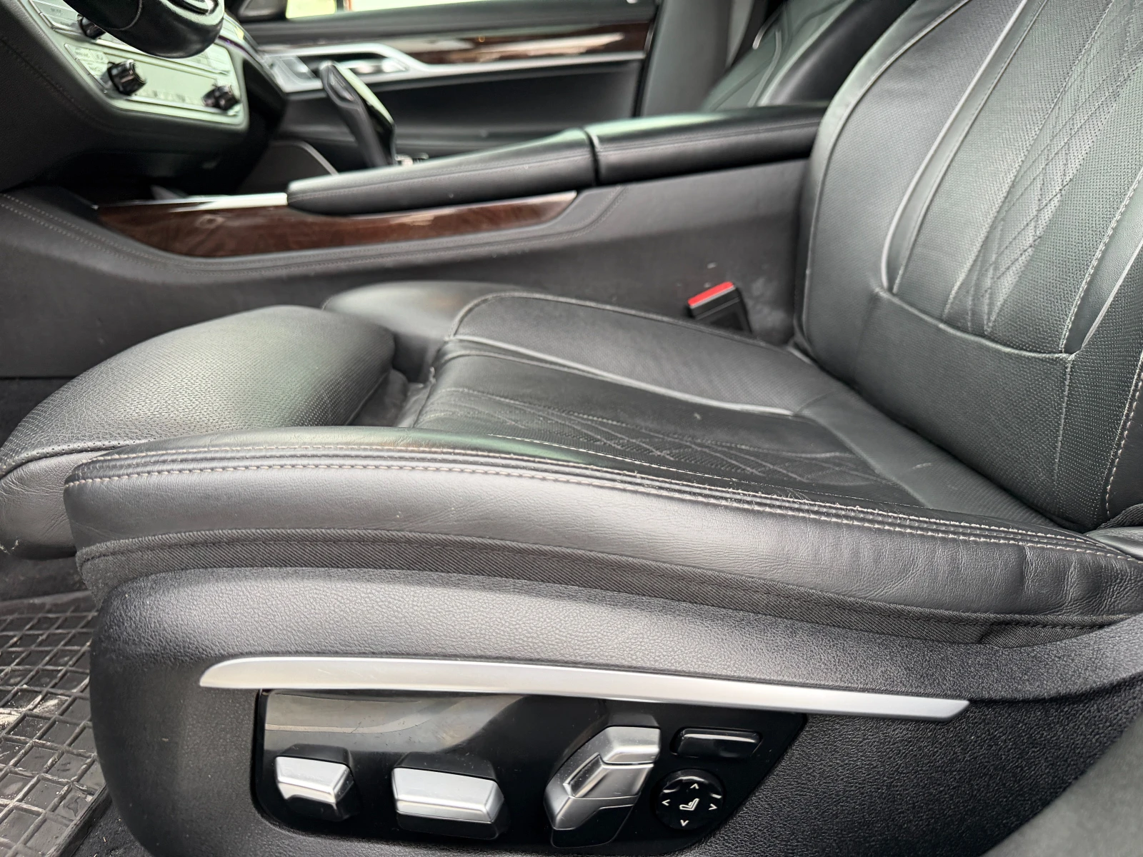 BMW 750 M-PACK HEAD-UP SOFT CLOSE - изображение 7