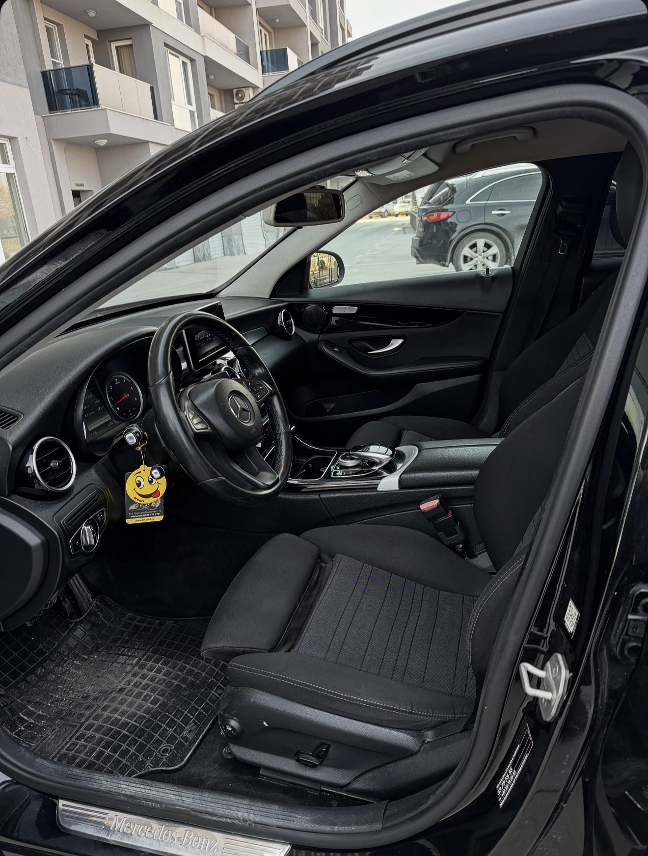 Mercedes-Benz C 220 (W205) C220d, снимка 5 - Автомобили и джипове - 53714749