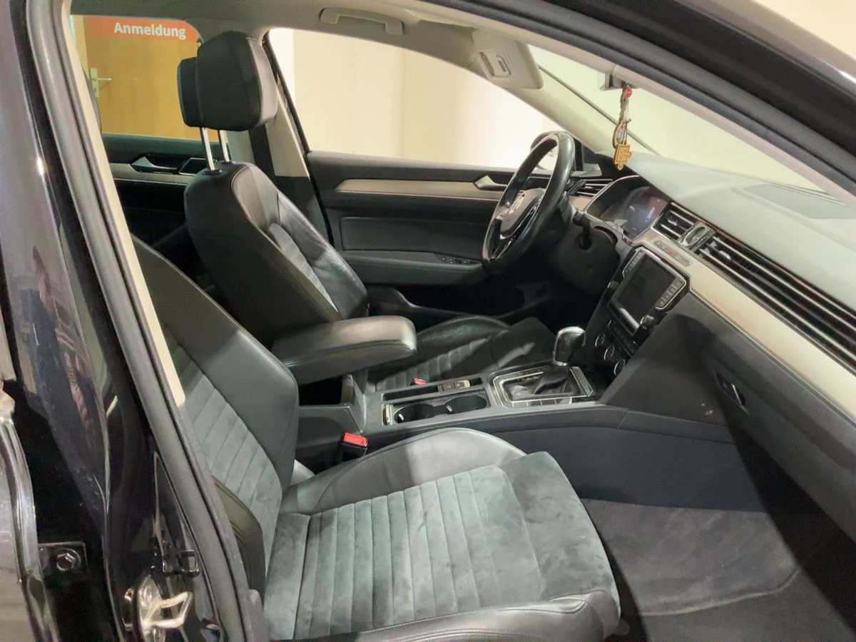 VW Passat 2.0TDI* 4х4* Highline* Dynaudio* DCC* Панорама, снимка 10 - Автомобили и джипове - 54190444