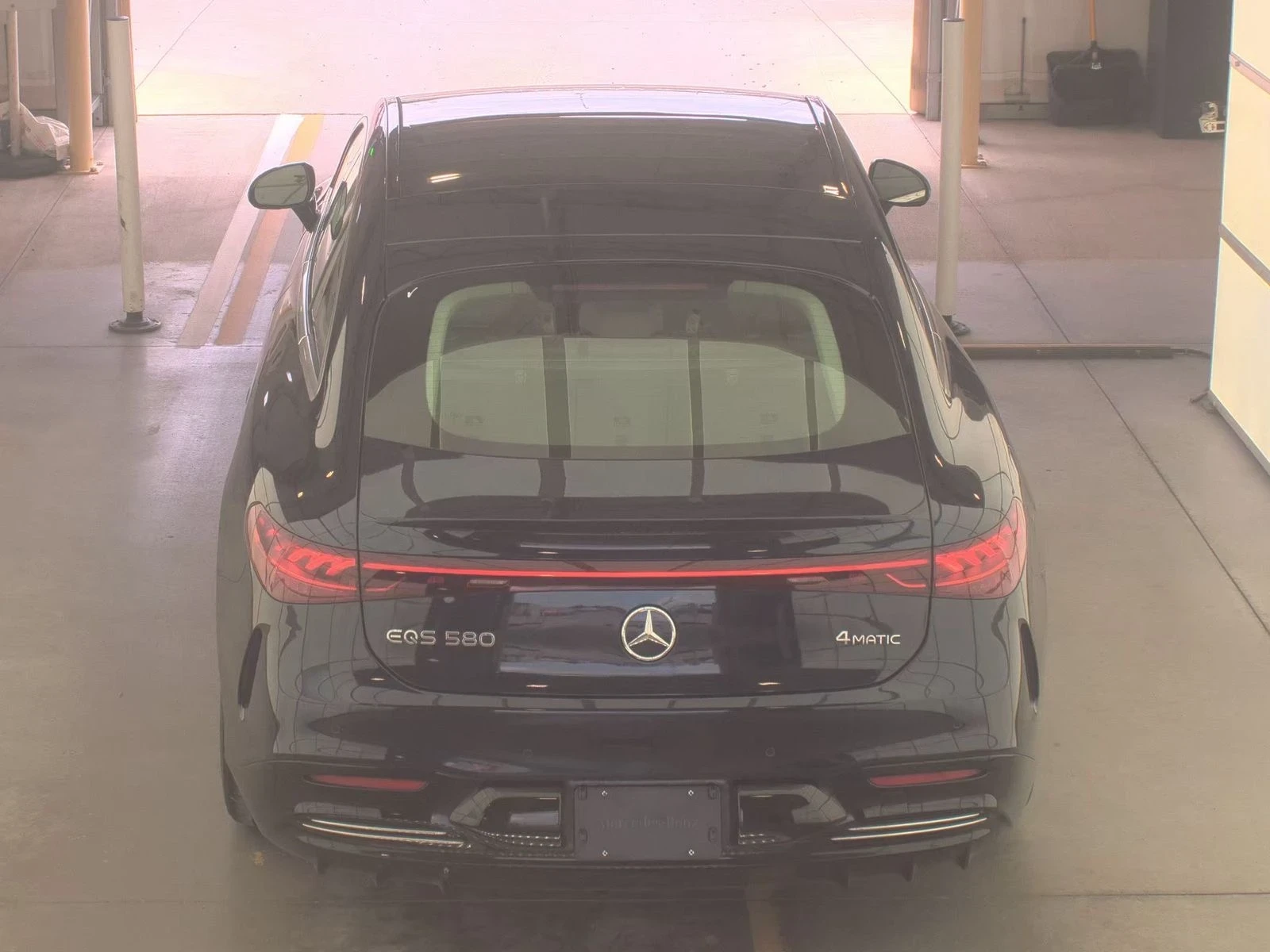 Mercedes-Benz EQS 580 AMG-pkg* Hyperscreen* Massage* Burmester* Full, снимка 5 - Автомобили и джипове - 54193417