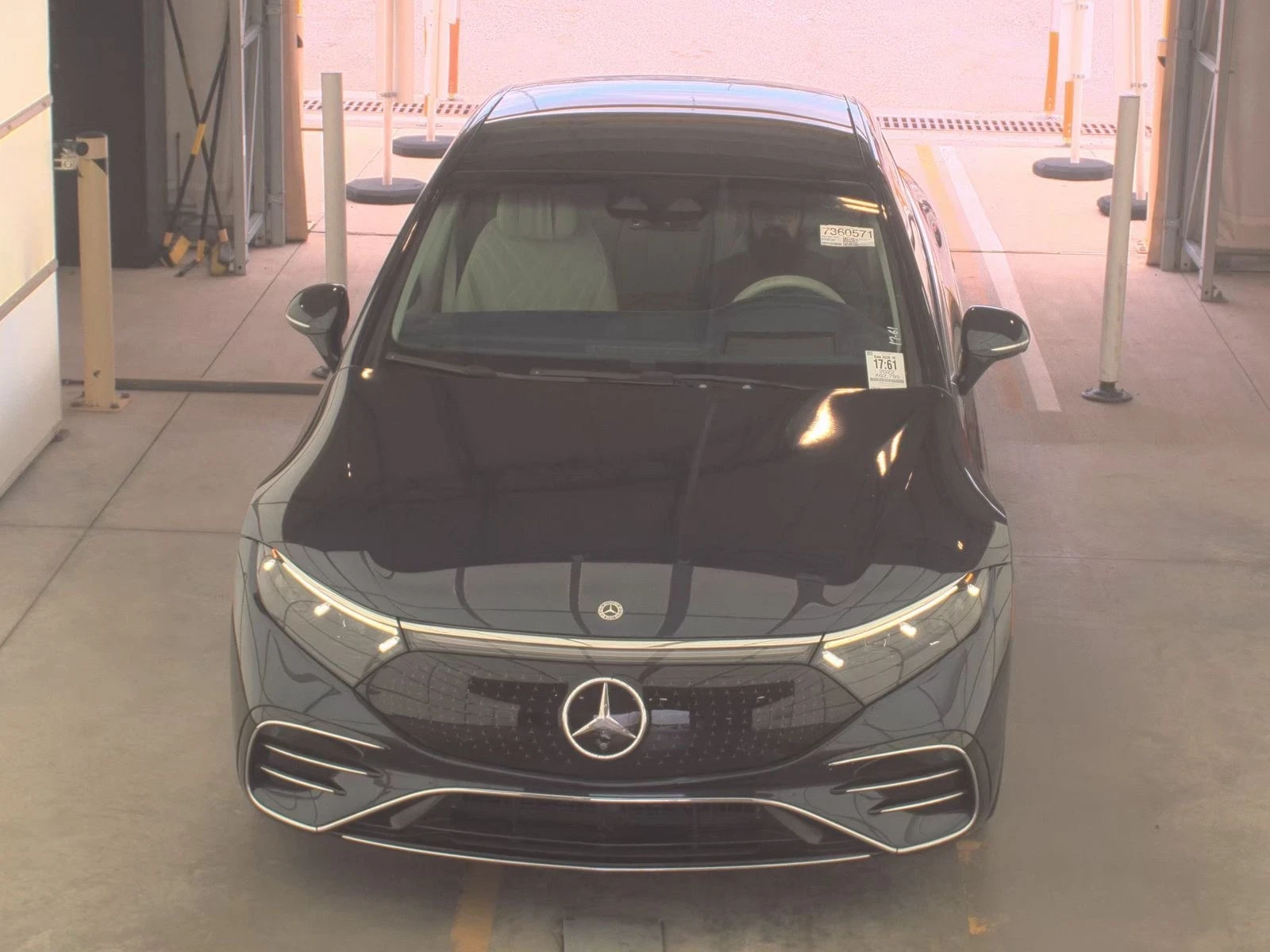 Mercedes-Benz EQS 580 AMG-pkg* Hyperscreen* Massage* Burmester* Full, снимка 2 - Автомобили и джипове - 54193417