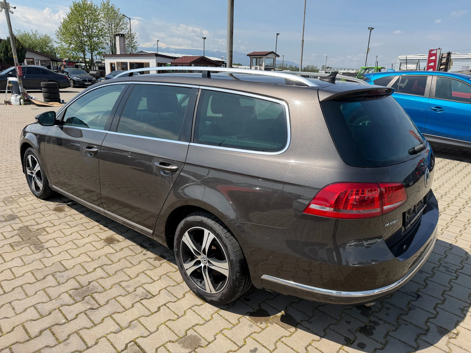 VW Passat 2.0TDI 4MOTION KOJA/NAVI/PANORAMA EURO 5, снимка 8 - Автомобили и джипове - 54355380