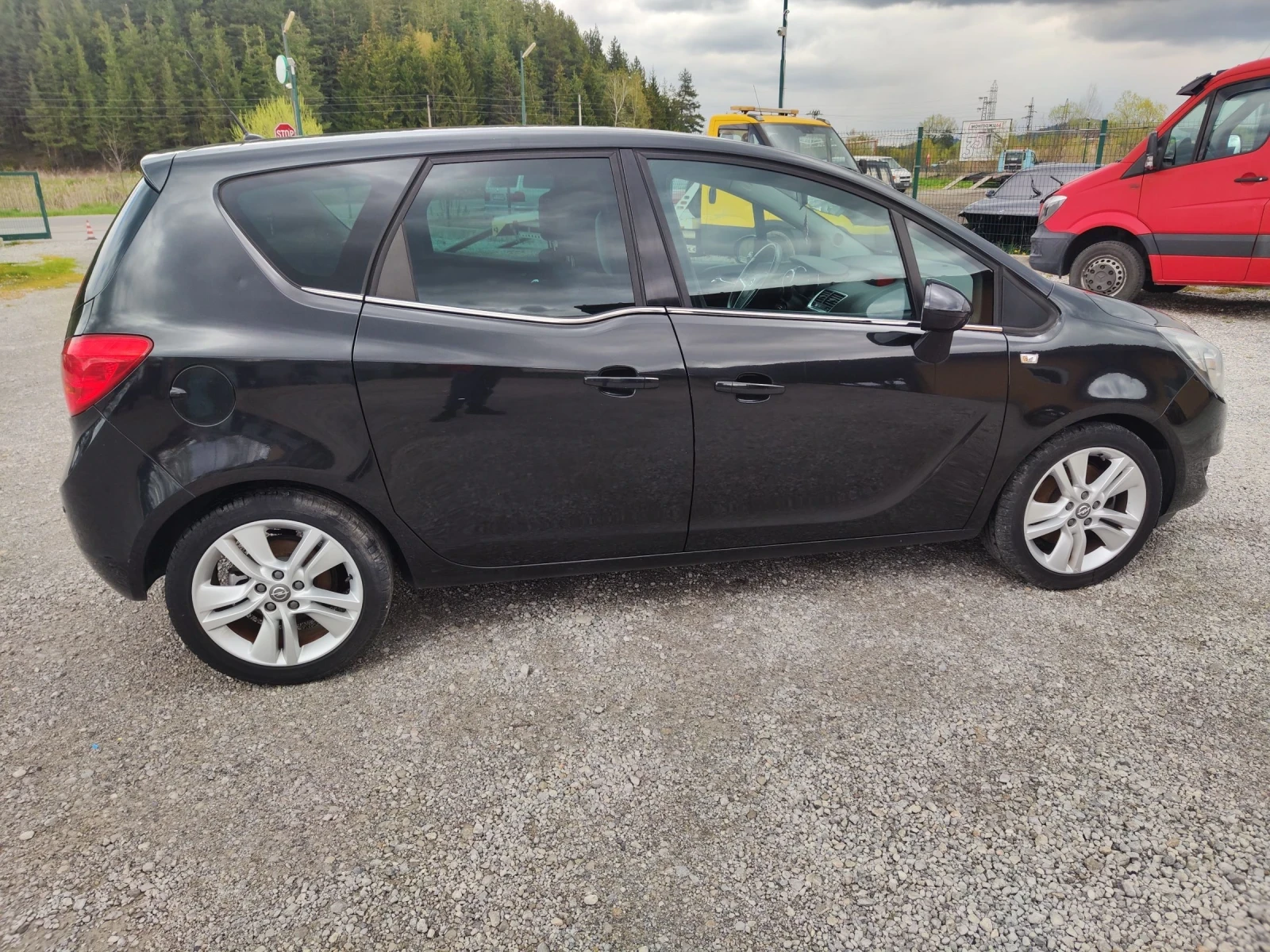 Opel Meriva 1.6 95 к.с.ЕВРО6Д, снимка 4 - Автомобили и джипове - 54390002
