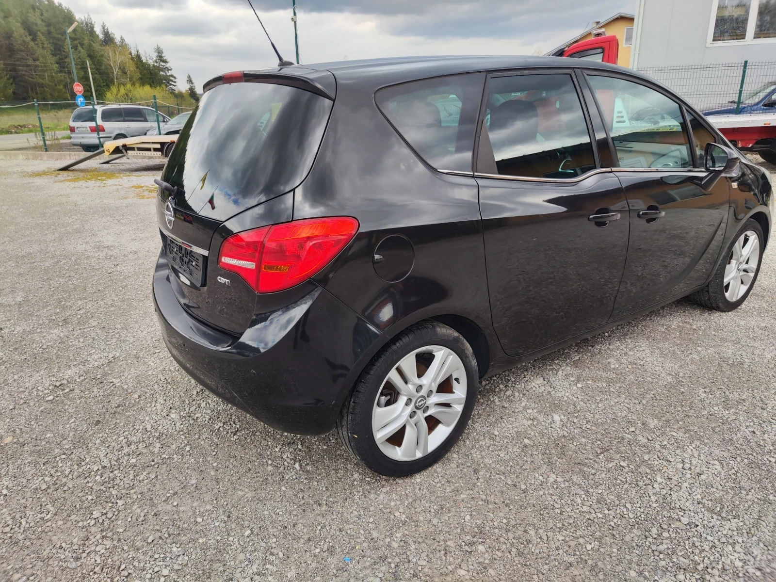 Opel Meriva 1.6 95 к.с.ЕВРО6Д, снимка 5 - Автомобили и джипове - 54390002