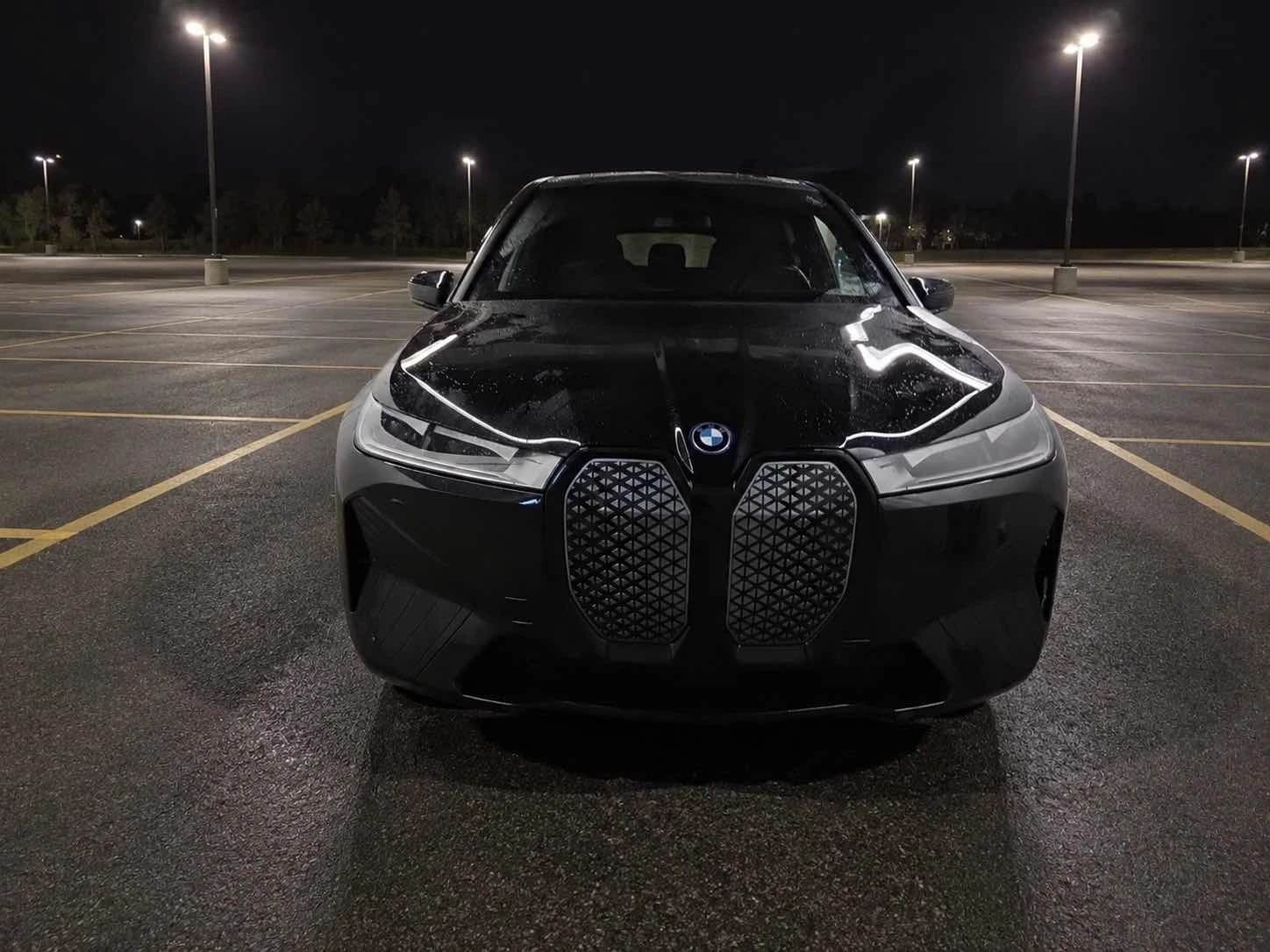 BMW iX 40 xDrive Нова Батерия, снимка 2 - Автомобили и джипове - 54877867