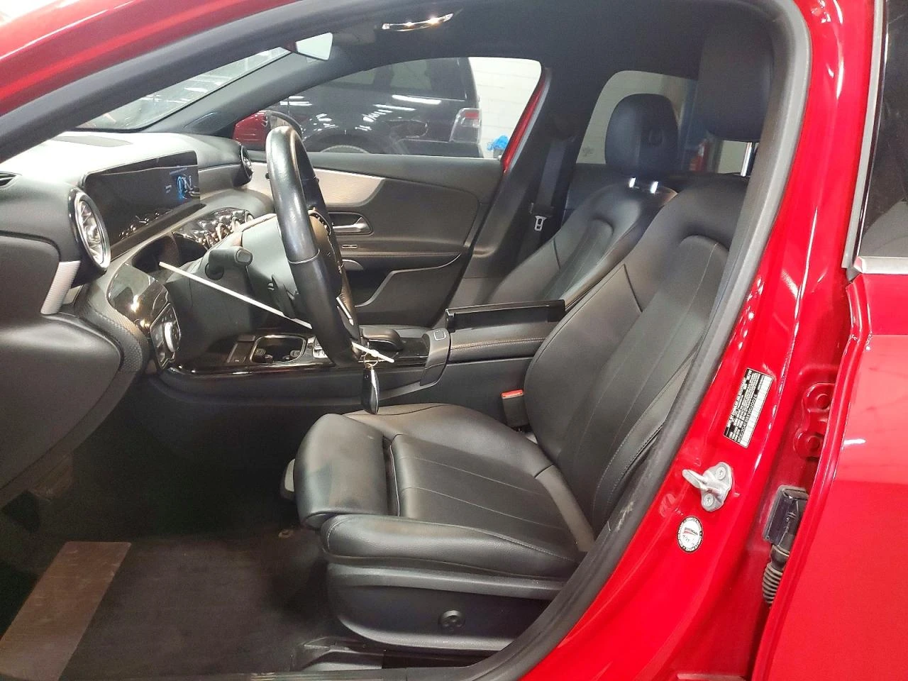 Mercedes-Benz A 220 2.0l 4Matic, снимка 7 - Автомобили и джипове - 55093661