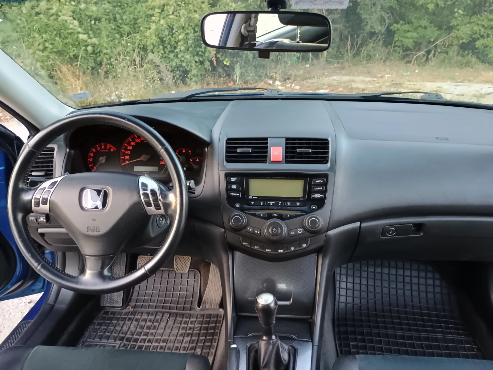 Honda Accord 2000 I-VTEC, снимка 11 - Автомобили и джипове - 55513700