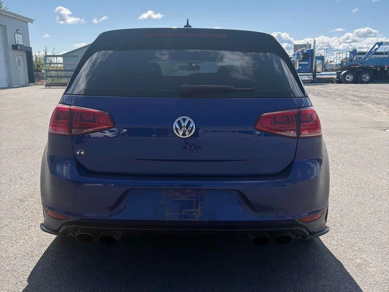 VW Golf R DSG / FENDER / CARFAX / АВТОКРЕДИТ , снимка 4 - Автомобили и джипове - 55677852