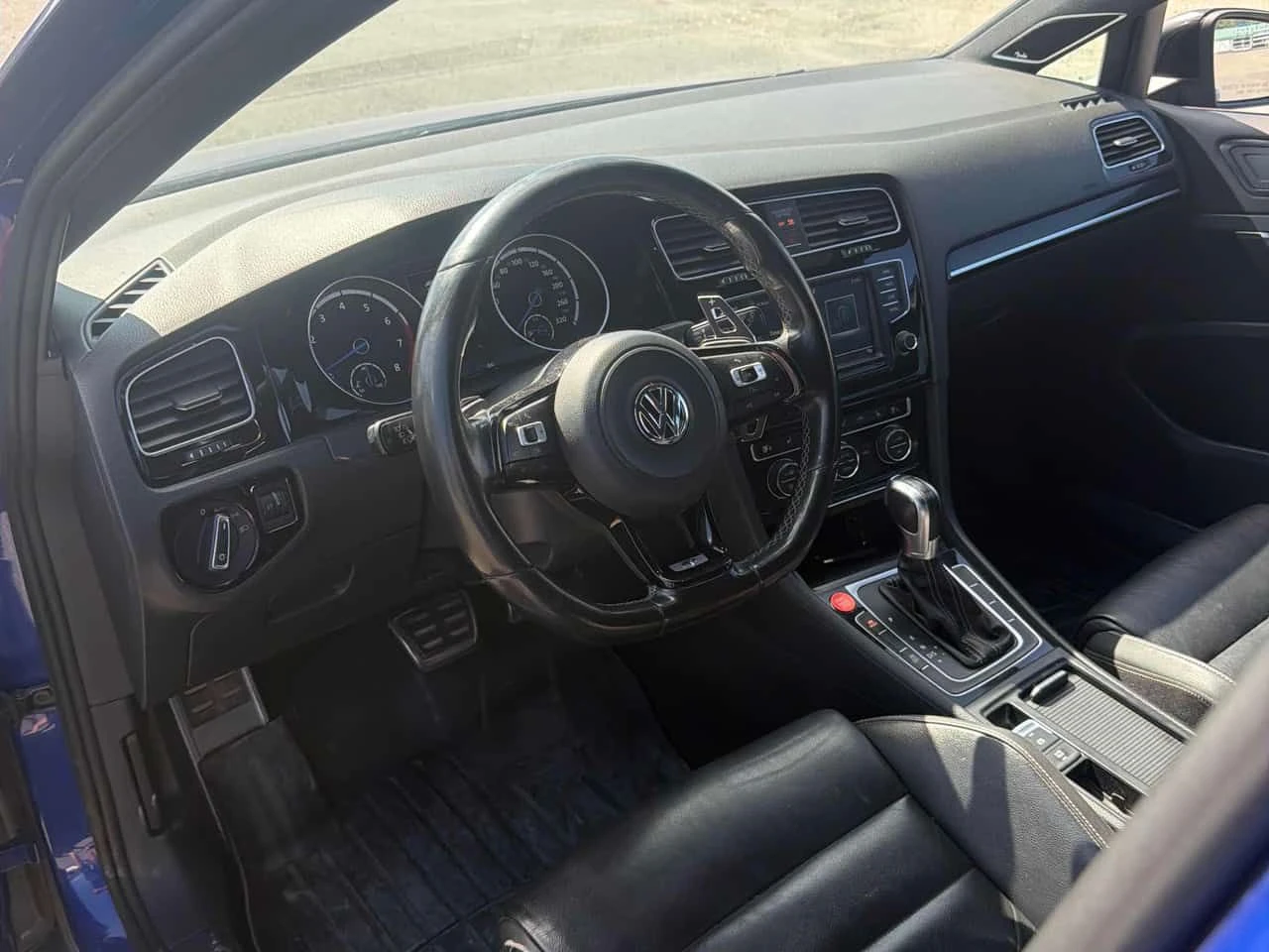 VW Golf R DSG / FENDER / CARFAX / АВТОКРЕДИТ , снимка 5 - Автомобили и джипове - 55677852