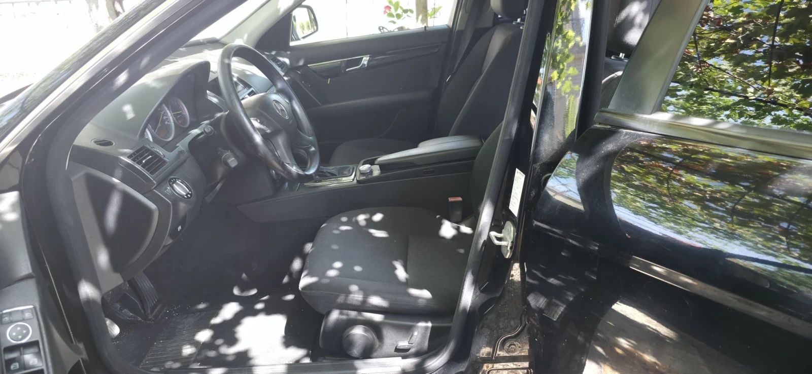 Mercedes-Benz C 200, снимка 9 - Автомобили и джипове - 55723411