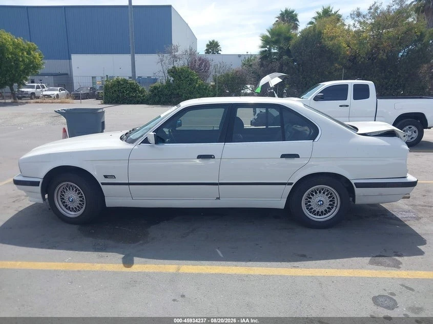 BMW 540 4.0L V8 FI DOHC 32V* КЛИП НА МОТОРА* CARFAX, снимка 14 - Автомобили и джипове - 56152568