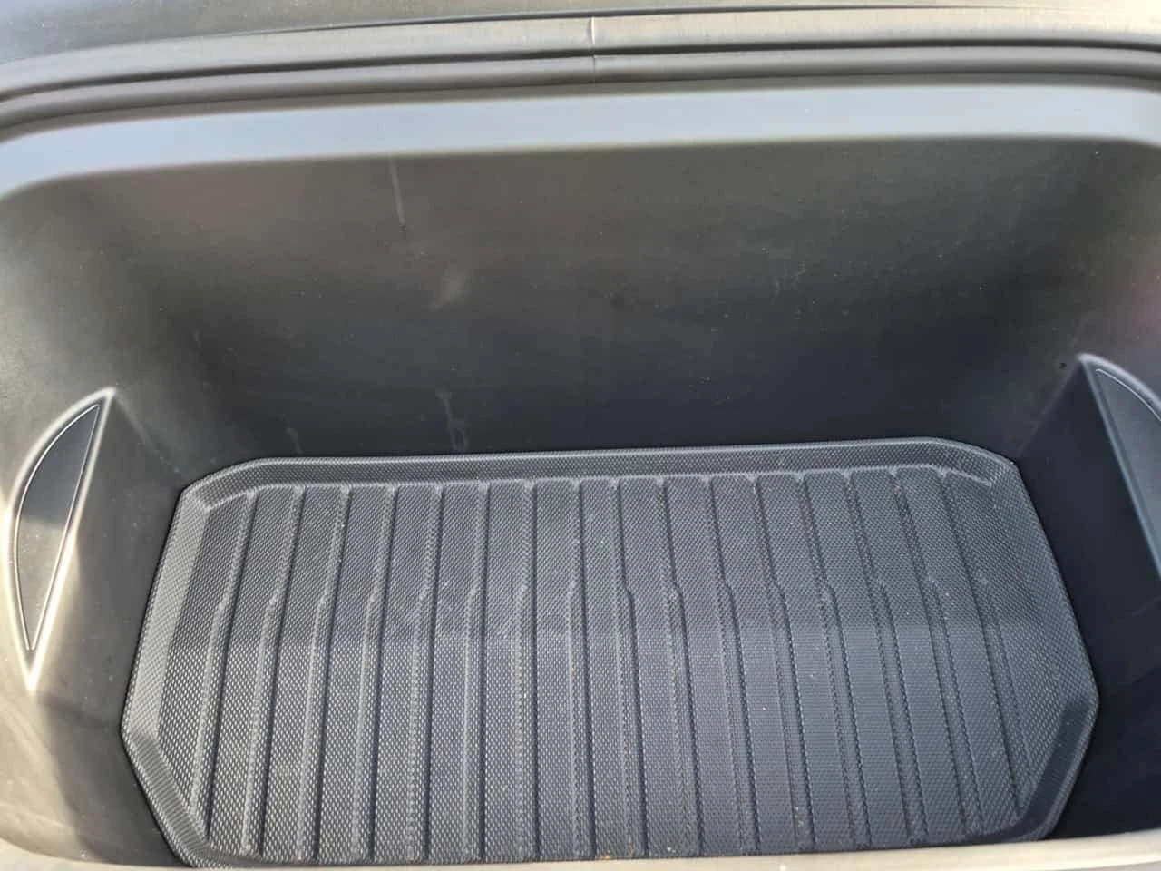Tesla Model Y  Awd Long Range / Carfax / ����������  | Mobile.bg � ����������� 15