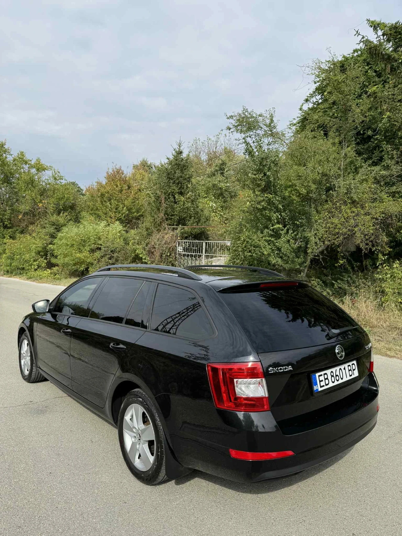 Skoda Octavia 1.6, снимка 3 - Автомобили и джипове - 56535500