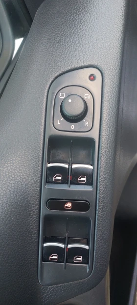 VW Tiguan 2.0TDI AUTO NAVI PANORAMA, снимка 14