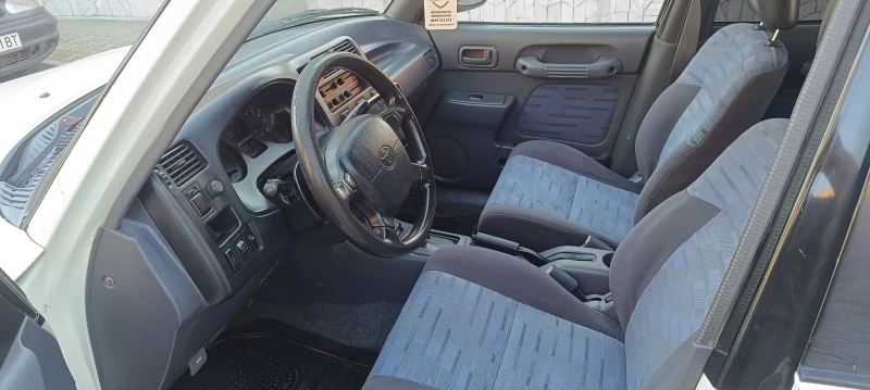 Toyota Rav4, снимка 8 - Автомобили и джипове - 52531449