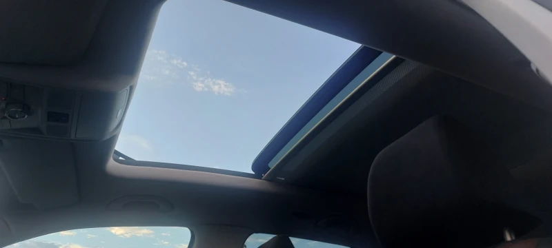 VW Tiguan 2.0TDI AUTO NAVI PANORAMA, снимка 9 - Автомобили и джипове - 52702628