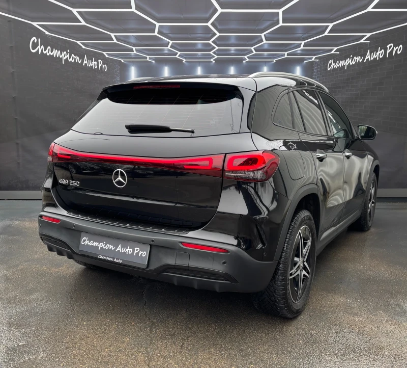 Mercedes-Benz EQA AMG 35000км. Гаранционен, снимка 6 - Автомобили и джипове - 52816702