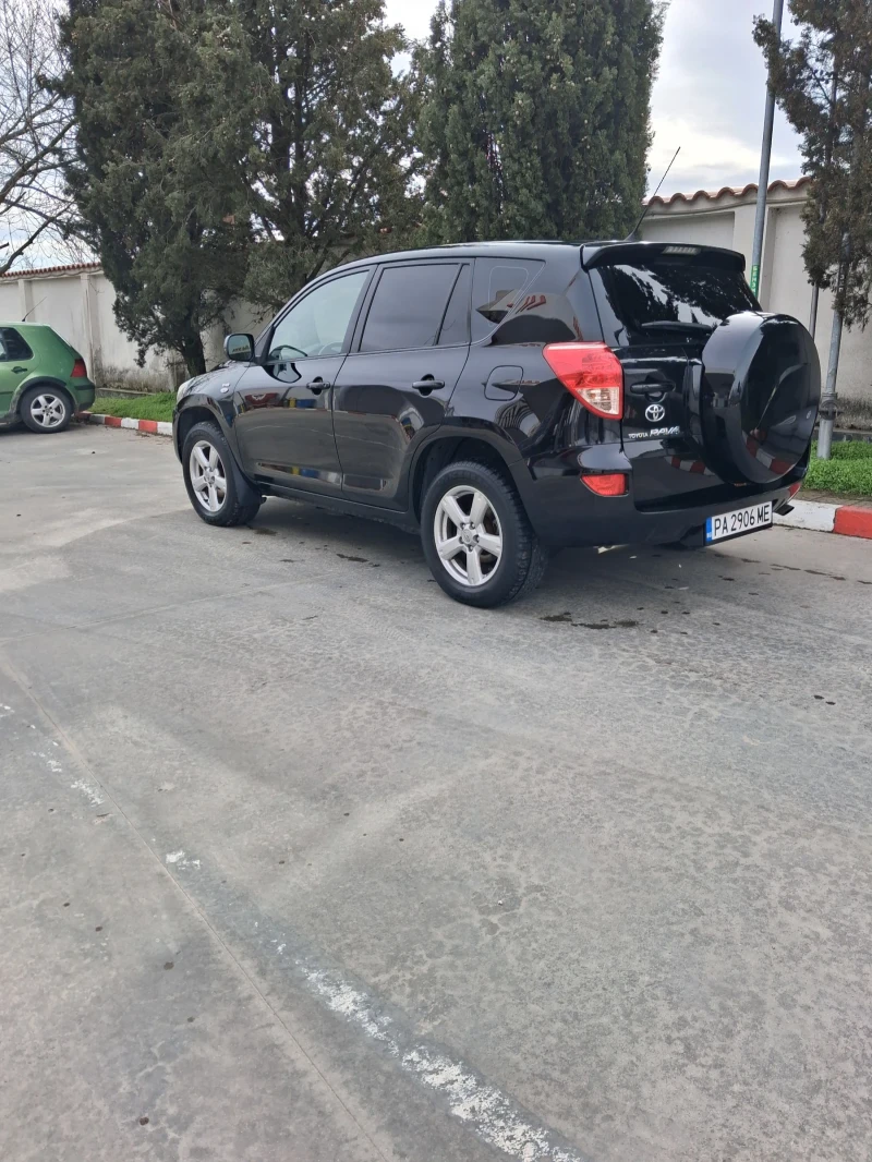 Toyota Rav4 2200, снимка 6 - Автомобили и джипове - 53594992