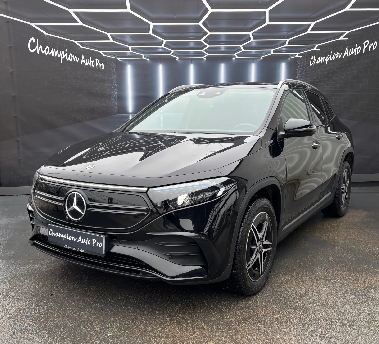 Mercedes-Benz EQA AMG 35000км. Гаранционен, снимка 1