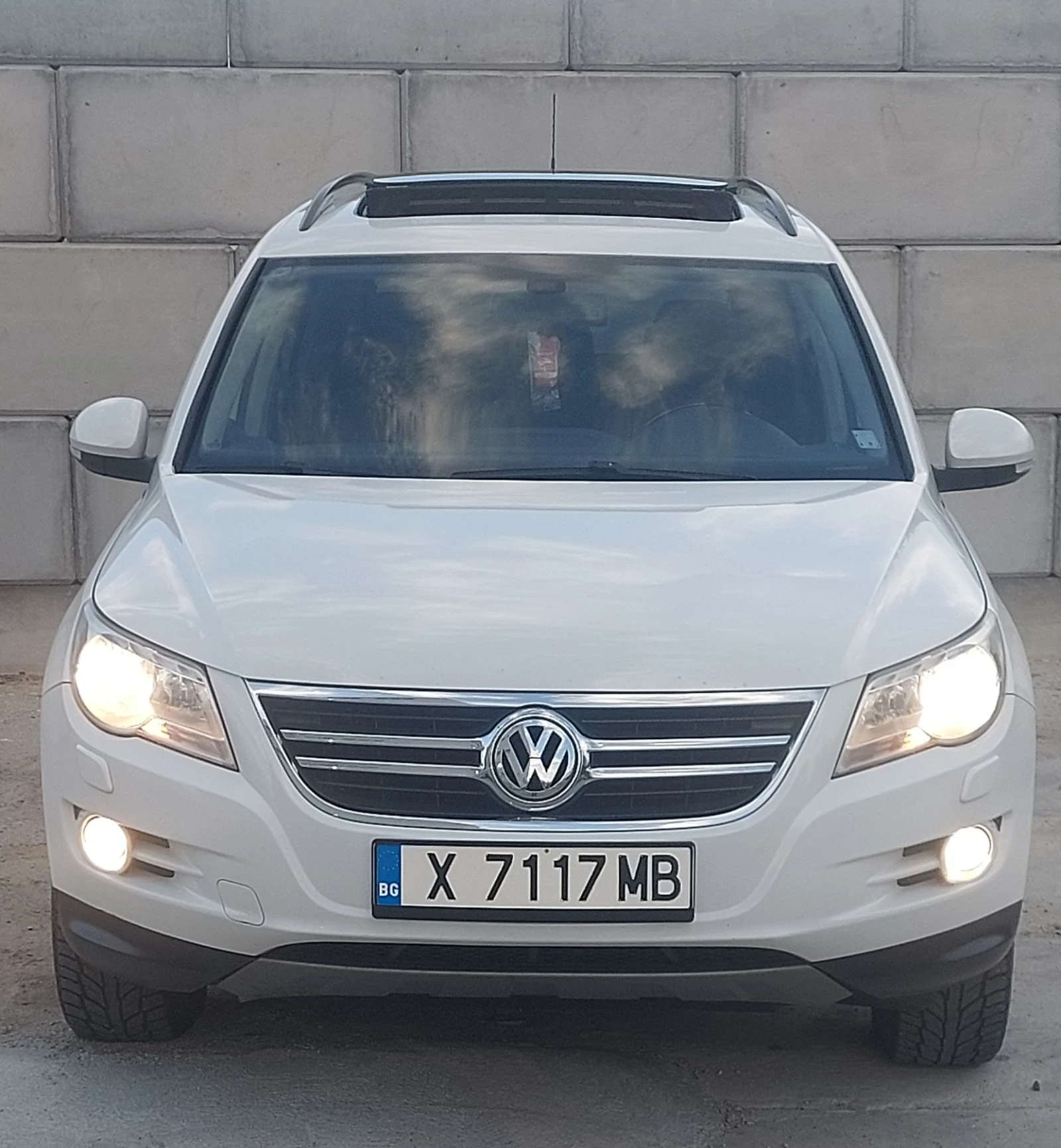 VW Tiguan 2.0TDI AUTO NAVI PANORAMA - изображение 3