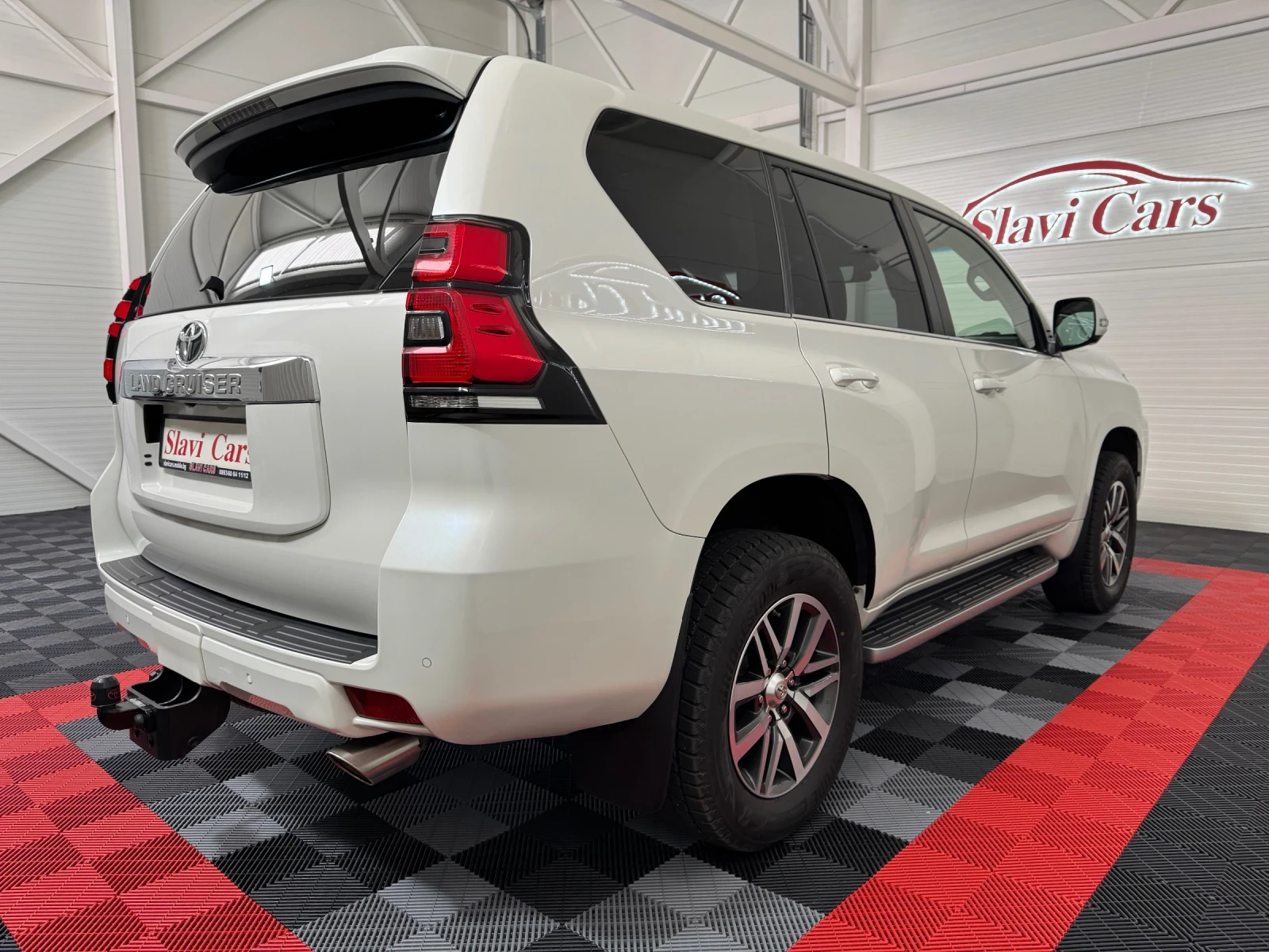 Toyota Land cruiser 2.8 D - 7 SEATS/ FULL OPTIONAL/ SERVICE HISTORY  - изображение 6