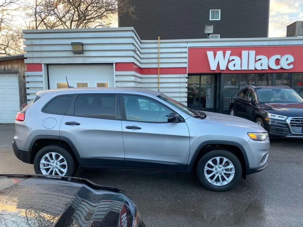 Jeep Cherokee * Sport | 4X4 | Apple CarPlay | Android Auto | * C, снимка 4 - Автомобили и джипове - 53947642