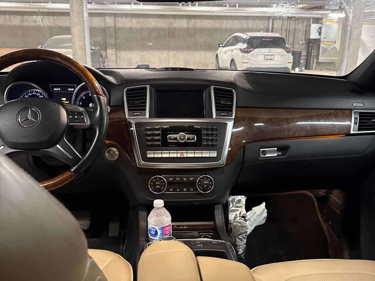 Mercedes-Benz GL 550 * CARFAX * 360 * ОБДУХВАНЕ * ПАМЕТ, снимка 8 - Автомобили и джипове - 54434296