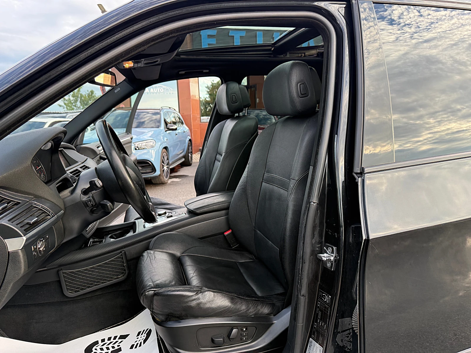 BMW X5 3.5SD-SPORT PAKET-PANORAMA-KAMERA-LED-BIXENON-FULL, снимка 9 - Автомобили и джипове - 55228315