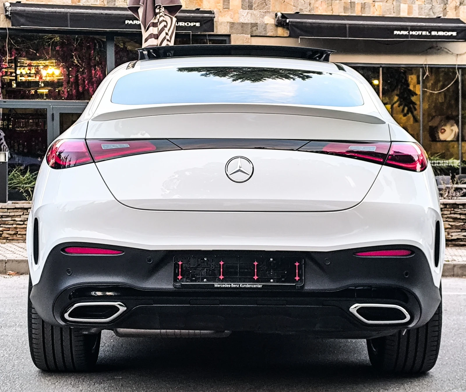 Mercedes-Benz GLC 220 D* AMG* EDITION* PANO* GERMANY* FULL MAX* NEW* , снимка 5 - Автомобили и джипове - 56226922