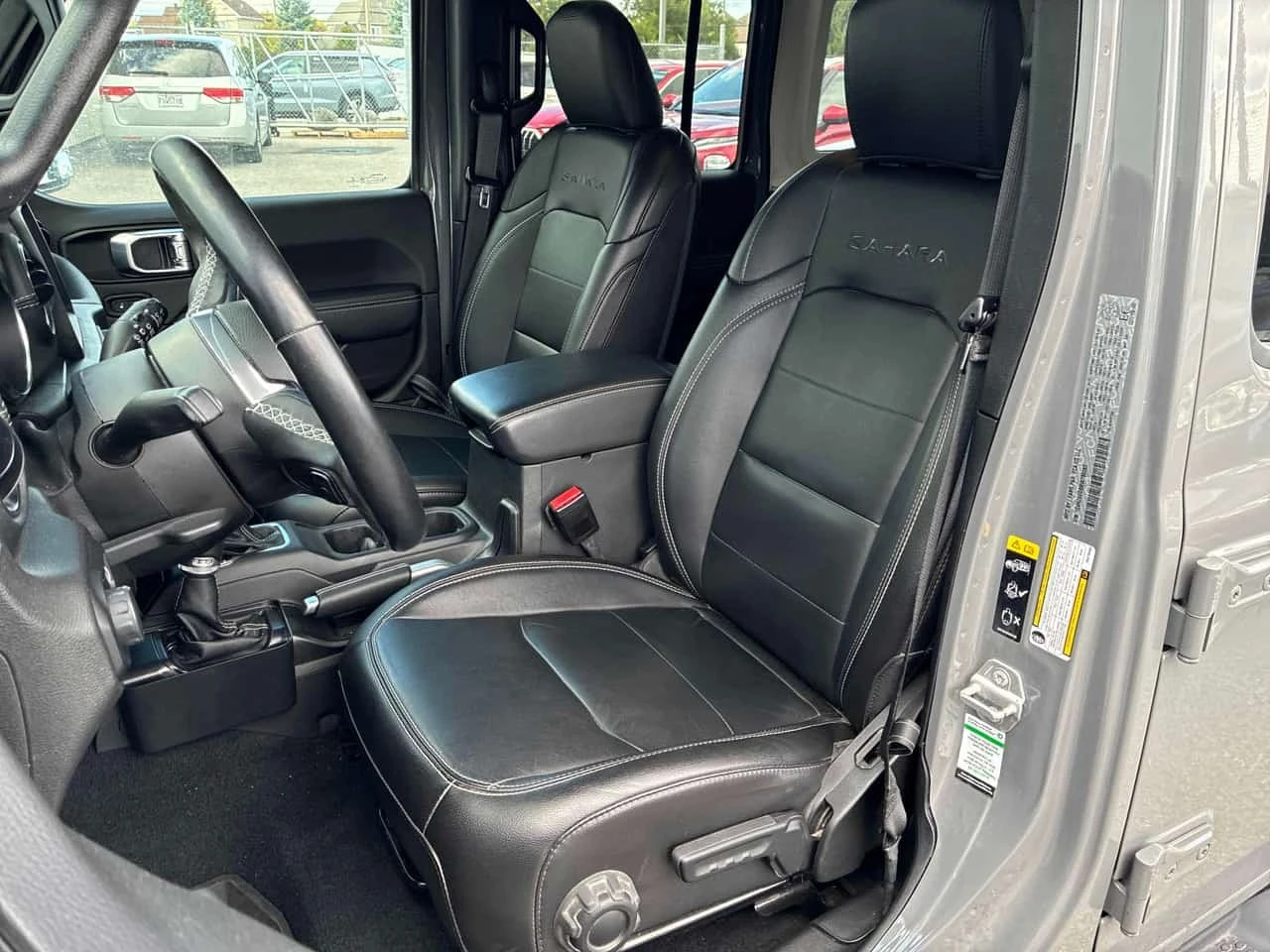 Jeep Wrangler Unlimited Sahara | CARFAX | ��������������� | Mobile.bg � ����������� 12