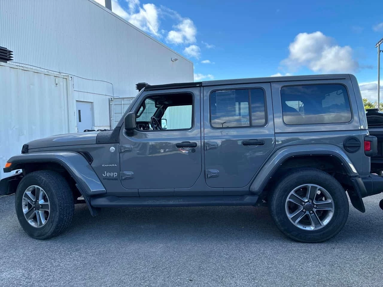 Jeep Wrangler Unlimited Sahara | CARFAX | ��������������� | Mobile.bg � ����������� 3