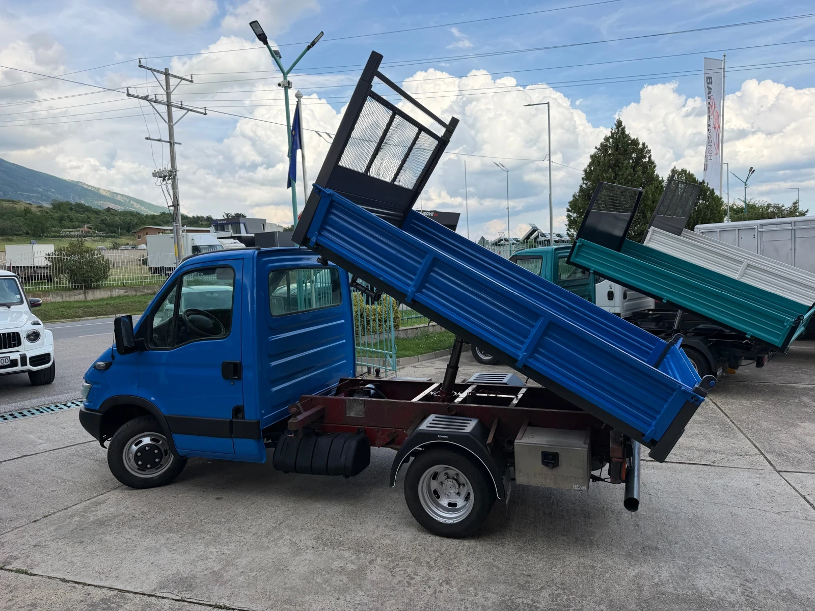 Iveco Daily 35C11* 2.8HPT* Тристранен самосвал* 3.00 метра кош, снимка 5 - Бусове и автобуси - 54765704