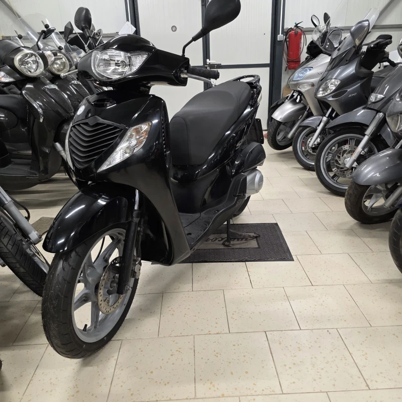 Honda Sh 125, снимка 2 - Мотоциклети и мототехника - 53206563