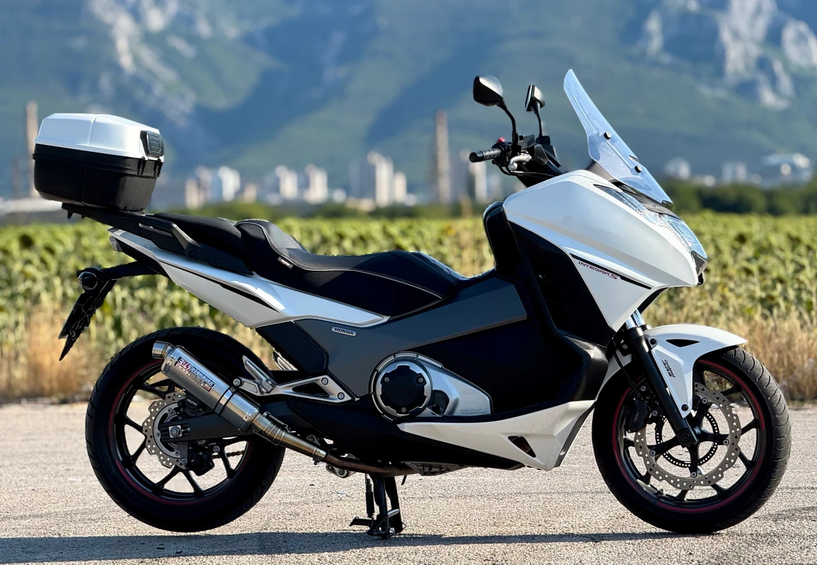 Honda Integra 750i * LED * ABS * TC * Slip-on * Shad | Mobile.bg   1