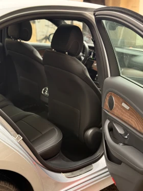 Mercedes-Benz E 450 4MATIC, снимка 13