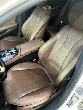 Обява за продажба на Mercedes-Benz E 300 4matic/ серв. История/ carplay/ led/ Burmester ~46 000 лв. - изображение 9